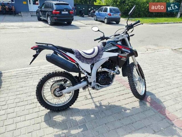 Лонкин LX 250GY-3, объемом двигателя 0 л и пробегом 9 тыс. км за 1600 $, фото 1 на Automoto.ua