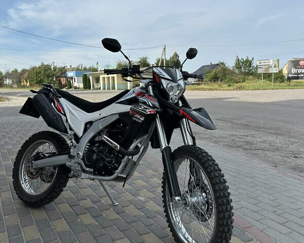 Лонкин LX 250GY-3, объемом двигателя 0 л и пробегом 4 тыс. км за 1700 $, фото 1 на Automoto.ua