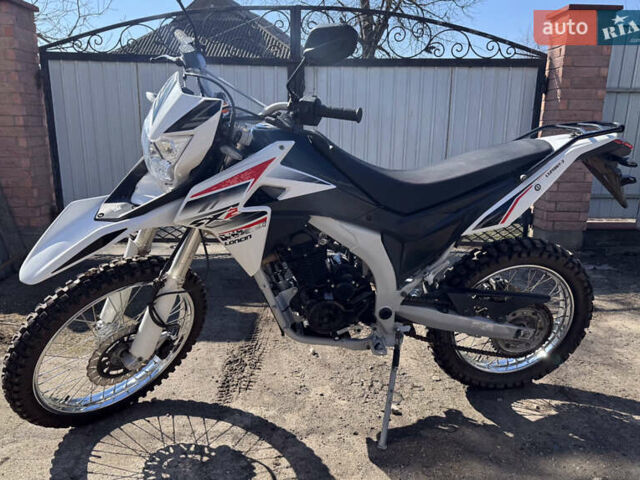 Белый Лонкин LX 250GY-3G, объемом двигателя 0.25 л и пробегом 175 тыс. км за 1700 $, фото 1 на Automoto.ua