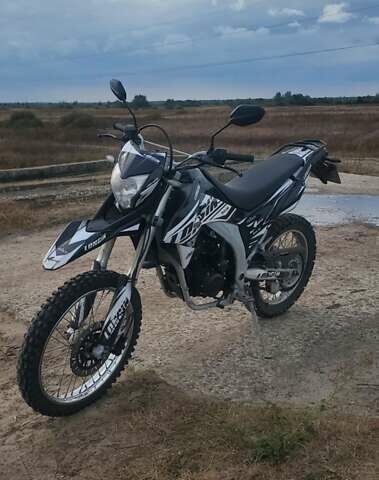 Чорний Лонкін LX 250GY-3G, об'ємом двигуна 0.2 л та пробігом 5 тис. км за 1700 $, фото 1 на Automoto.ua