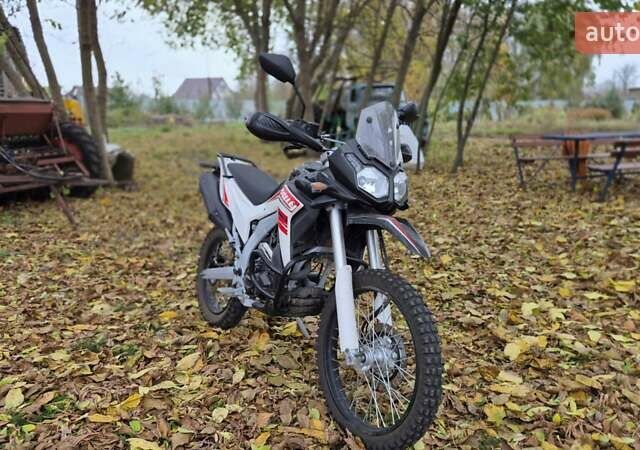 Лонкин LX 250GY-3G 2020 в Кагарлыке на Automoto.ua Черный Лонкин LX 250GY-3G, объемом двигателя 0.22 л и пробегом 4 тыс. км за 1750 $, фото 1 на Automoto.ua