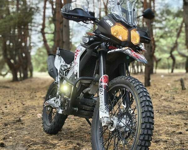 Чорний Лонкін LX 300GY-A, об'ємом двигуна 0.29 л та пробігом 15 тис. км за 2050 $, фото 1 на Automoto.ua