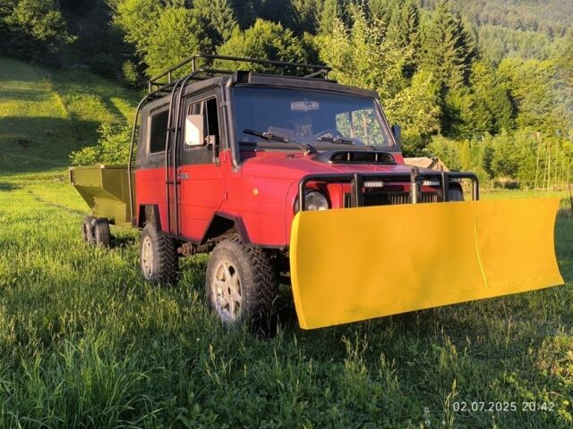 Червоний ЛуАЗ 696, об'ємом двигуна 0 л та пробігом 1000 тис. км за 5000 $, фото 1 на Automoto.ua