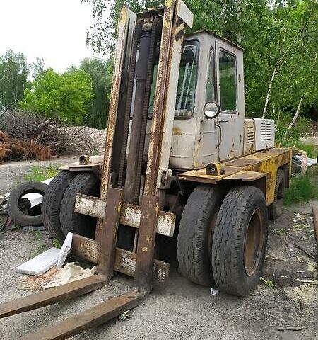 Львовский погрузчик 4014, объемом двигателя 3.5 л и пробегом 100 тыс. км за 3300 $, фото 1 на Automoto.ua