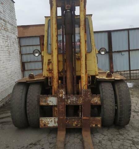 Желтый Львовский погрузчик 40814, объемом двигателя 3.48 л и пробегом 100 тыс. км за 3150 $, фото 1 на Automoto.ua