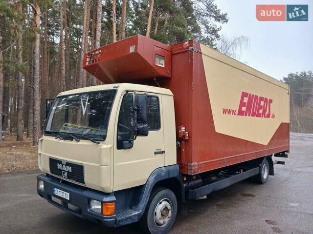 Бежевий МАН 10.163, об'ємом двигуна 4.58 л та пробігом 500 тис. км за 15900 $, фото 1 на Automoto.ua