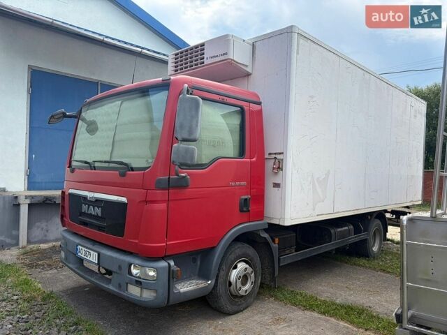 Красный МАН 12.180, объемом двигателя 4.58 л и пробегом 368 тыс. км за 27900 $, фото 1 на Automoto.ua