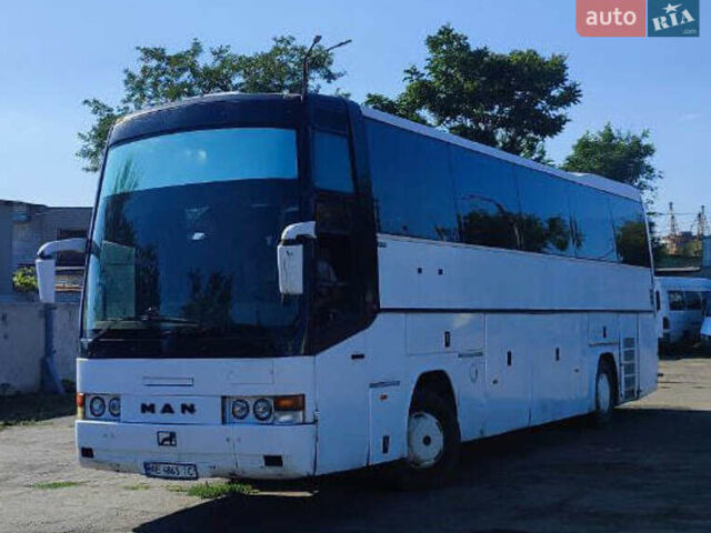 Белый МАН 16.360, объемом двигателя 11.97 л и пробегом 500 тыс. км за 5600 $, фото 1 на Automoto.ua