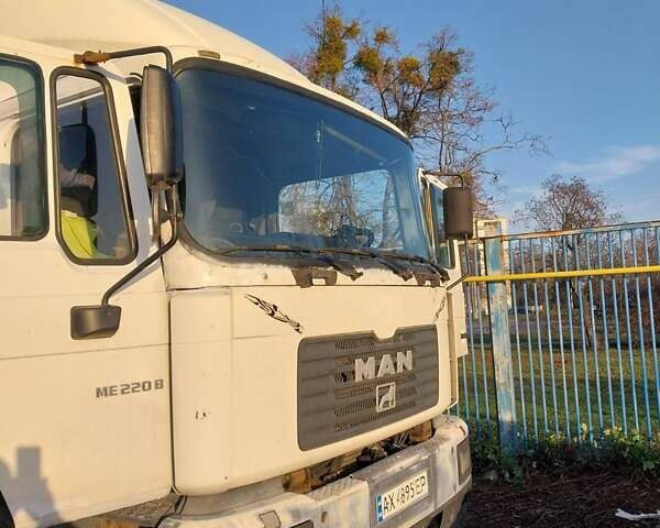 Белый МАН 18.224, объемом двигателя 6.87 л и пробегом 437 тыс. км за 8900 $, фото 1 на Automoto.ua