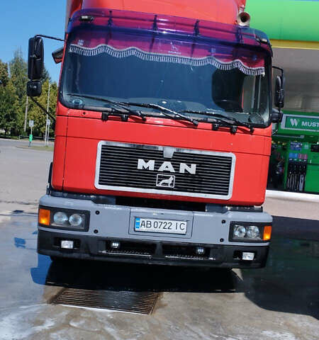 Красный МАН 18.224, объемом двигателя 6.9 л и пробегом 280 тыс. км за 13800 $, фото 1 на Automoto.ua