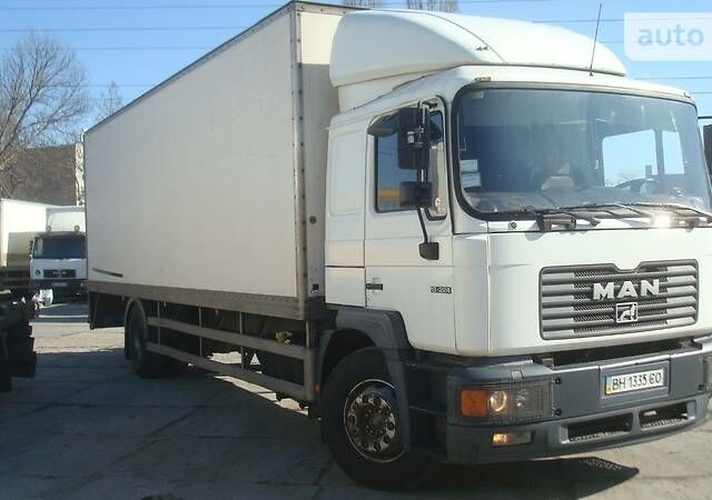 МАН 18.224, объемом двигателя 6.9 л и пробегом 600 тыс. км за 12000 $, фото 1 на Automoto.ua