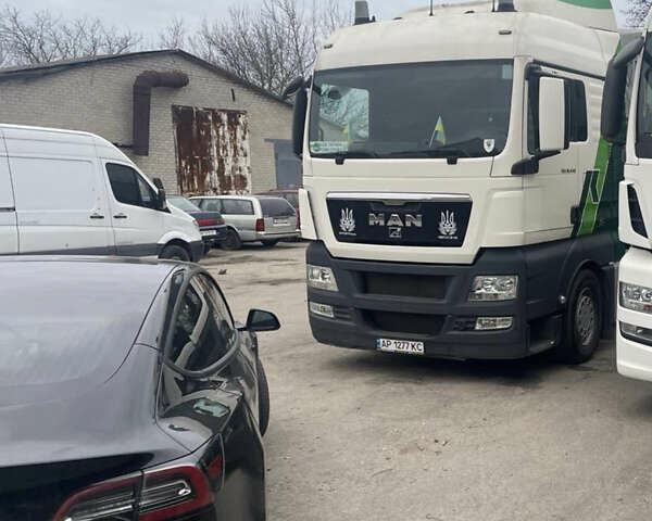 Белый МАН 18.440, объемом двигателя 10.5 л и пробегом 900 тыс. км за 18500 $, фото 1 на Automoto.ua