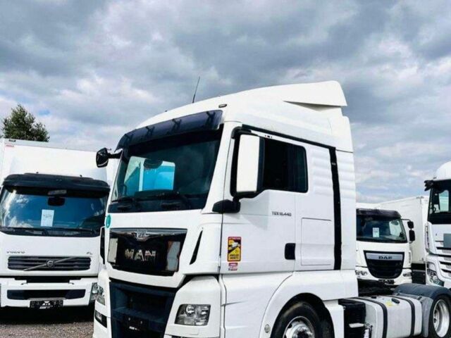 Білий МАН 18.440, об'ємом двигуна 13 л та пробігом 835 тис. км за 15900 $, фото 1 на Automoto.ua