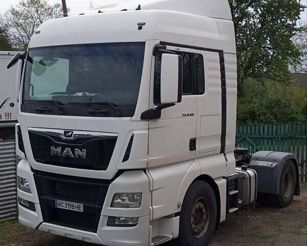 Белый МАН 18.480, объемом двигателя 12.4 л и пробегом 990 тыс. км за 16000 $, фото 1 на Automoto.ua