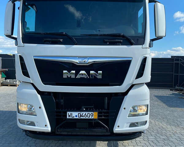 Белый МАН 18.480, объемом двигателя 13 л и пробегом 724 тыс. км за 22999 $, фото 1 на Automoto.ua