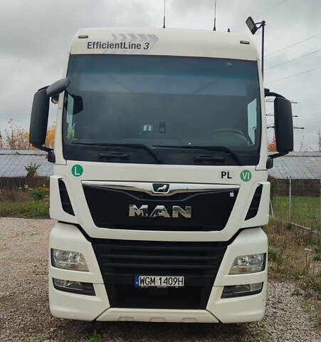 Белый МАН 18.540, объемом двигателя 12.8 л и пробегом 699 тыс. км за 33000 $, фото 1 на Automoto.ua