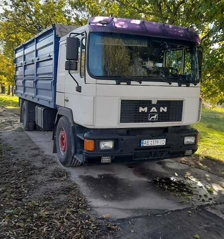 МАН 19.422 1993 в Каменское - Днепродзержинск на Automoto.ua Белый МАН 19.422, объемом двигателя 11.97 л и пробегом 125 тыс. км за 6000 $, фото 1 на Automoto.ua