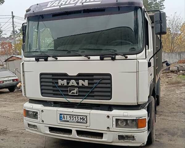 Белый МАН 19.422, объемом двигателя 11.97 л и пробегом 373 тыс. км за 15000 $, фото 1 на Automoto.ua