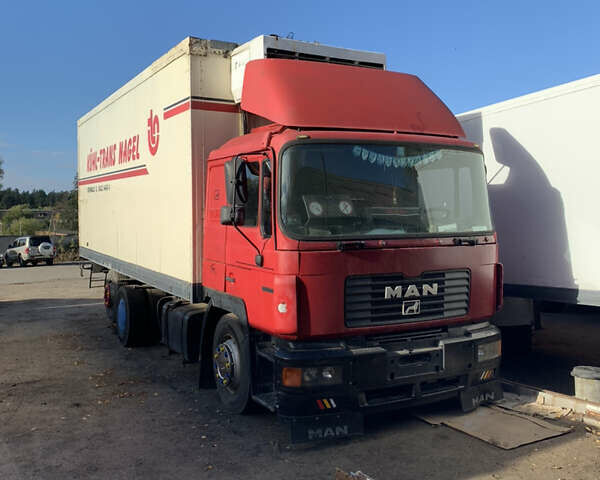 Красный МАН 24.362, объемом двигателя 12 л и пробегом 1000 тыс. км за 13800 $, фото 1 на Automoto.ua