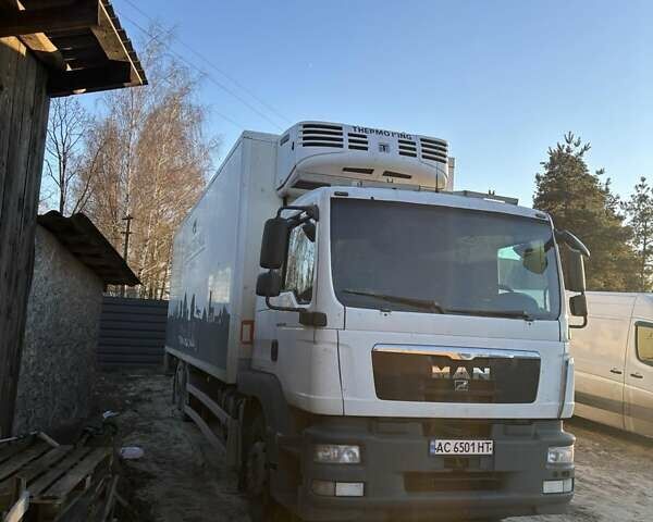 Белый МАН 26.293, объемом двигателя 6.87 л и пробегом 770 тыс. км за 42000 $, фото 1 на Automoto.ua