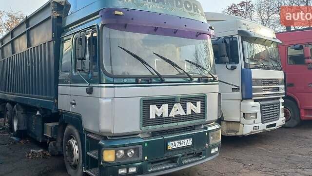 Зеленый МАН 26.400, объемом двигателя 0 л и пробегом 1000 тыс. км за 9000 $, фото 1 на Automoto.ua