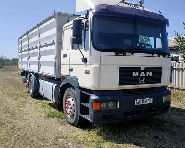 Бежевый МАН 26.403, объемом двигателя 12 л и пробегом 2 тыс. км за 18888 $, фото 1 на Automoto.ua