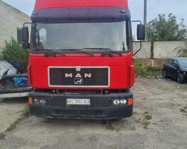 Красный МАН 26.403, объемом двигателя 11.97 л и пробегом 477 тыс. км за 14000 $, фото 1 на Automoto.ua