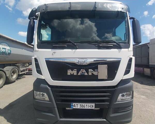 Белый МАН 26.460, объемом двигателя 12.42 л и пробегом 927 тыс. км за 45000 $, фото 1 на Automoto.ua