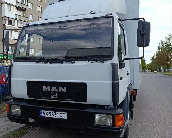Белый МАН 8.163, объемом двигателя 4.58 л и пробегом 10 тыс. км за 9500 $, фото 1 на Automoto.ua