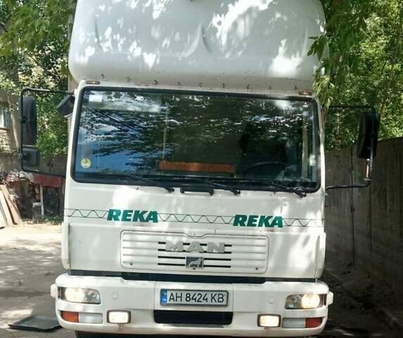 МАН 8.180 2004 в Кривом Роге на Automoto.ua Белый МАН 8.180, объемом двигателя 4.58 л и пробегом 830 тыс. км за 13400 $, фото 1 на Automoto.ua