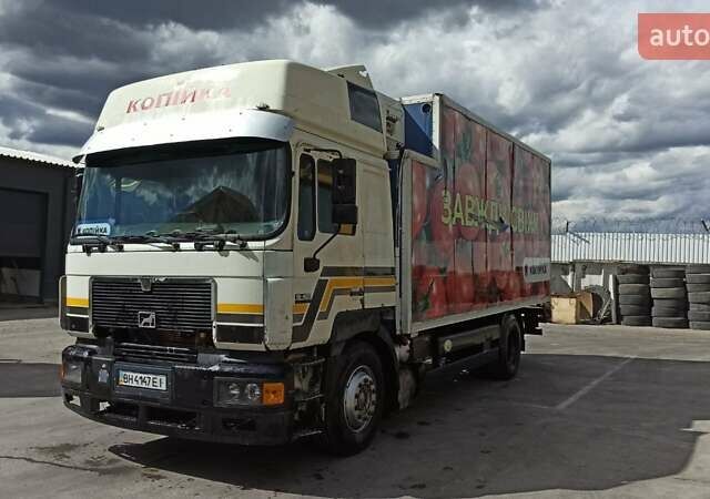 Белый МАН Командор, объемом двигателя 12 л и пробегом 87 тыс. км за 8000 $, фото 1 на Automoto.ua