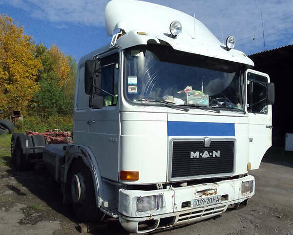 МАН Командор 1987 в Мукачеве на Automoto.ua Белый МАН Командор, объемом двигателя 12 л и пробегом 500 тыс. км за 2700 $, фото 1 на Automoto.ua