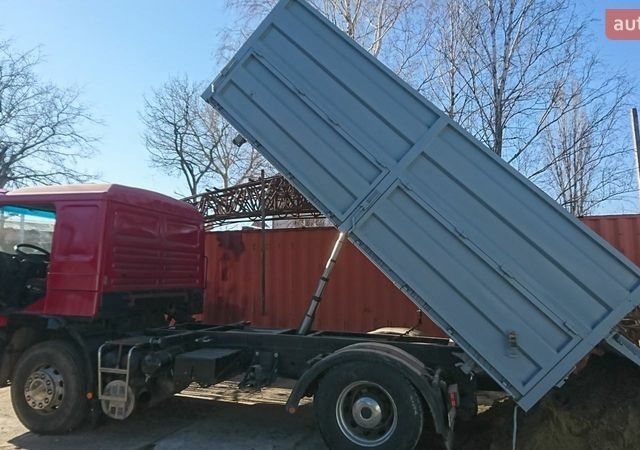 Червоний МАН F 2000, об'ємом двигуна 11.97 л та пробігом 353 тис. км за 17000 $, фото 1 на Automoto.ua