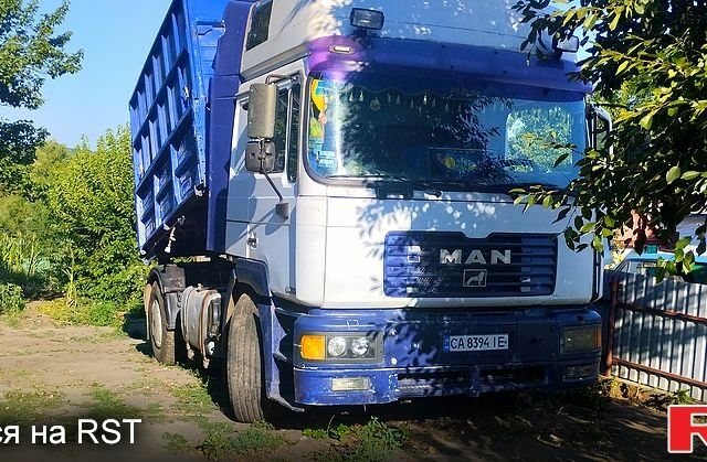 Белый МАН Ф, объемом двигателя 12 л и пробегом 600 тыс. км за 10000 $, фото 1 на Automoto.ua