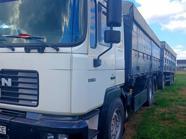 Белый МАН Ф, объемом двигателя 12 л и пробегом 1425 тыс. км за 17900 $, фото 1 на Automoto.ua