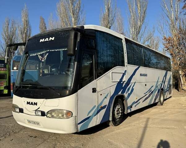Белый МАН Иризар, объемом двигателя 11.97 л и пробегом 1 тыс. км за 10000 $, фото 1 на Automoto.ua