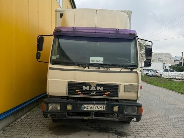 Белый МАН Л 2000, объемом двигателя 4.58 л и пробегом 390 тыс. км за 8000 $, фото 1 на Automoto.ua