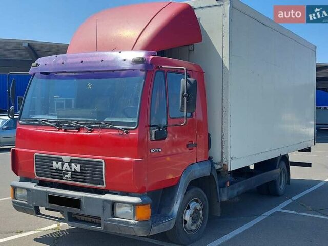 Красный МАН Л 2000, объемом двигателя 4.58 л и пробегом 757 тыс. км за 12500 $, фото 1 на Automoto.ua