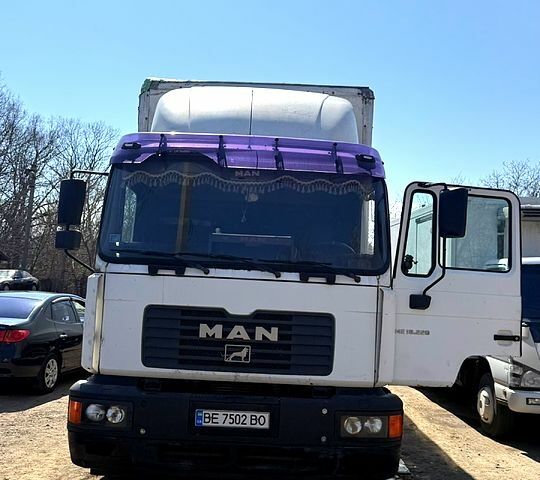 Белый МАН Л, объемом двигателя 6.9 л и пробегом 9 тыс. км за 11000 $, фото 1 на Automoto.ua
