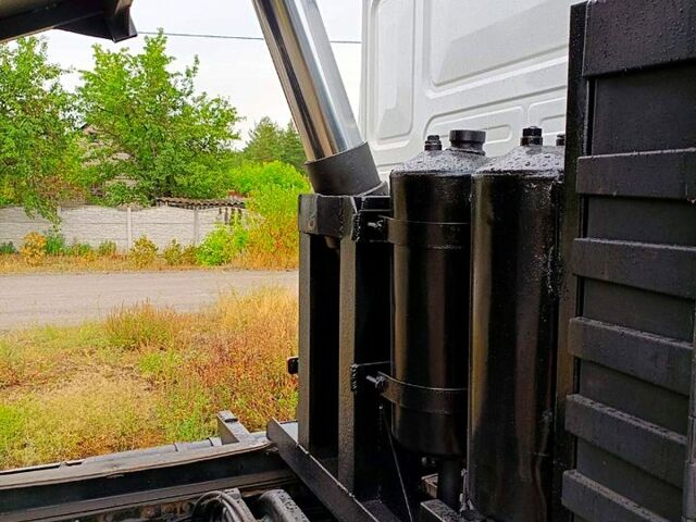 Белый МАН Л, объемом двигателя 4.6 л и пробегом 230 тыс. км за 16000 $, фото 1 на Automoto.ua