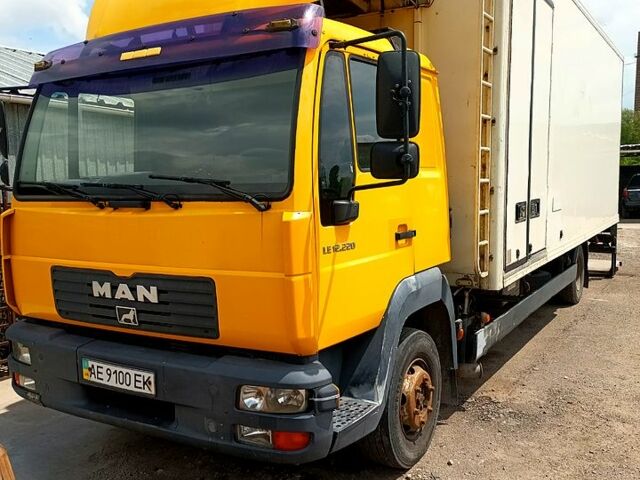 Желтый МАН Л, объемом двигателя 6.9 л и пробегом 750 тыс. км за 22000 $, фото 1 на Automoto.ua