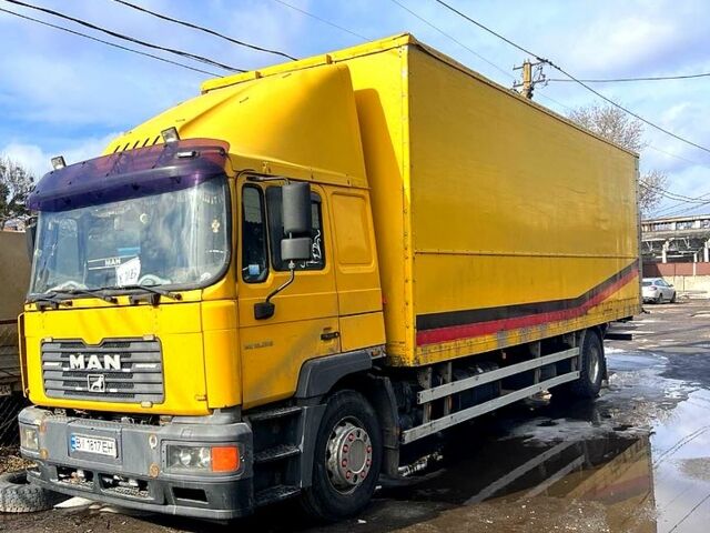 Желтый МАН Л, объемом двигателя 6.9 л и пробегом 85 тыс. км за 9500 $, фото 1 на Automoto.ua