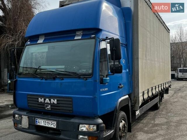 Синий МАН ЛЕ 8.220, объемом двигателя 6.87 л и пробегом 999 тыс. км за 12000 $, фото 1 на Automoto.ua