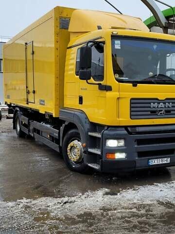 Желтый МАН ТГА, объемом двигателя 10.52 л и пробегом 915 тыс. км за 22500 $, фото 1 на Automoto.ua