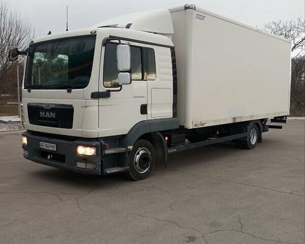 Белый МАН ТГЛ, объемом двигателя 4.6 л и пробегом 700 тыс. км за 24000 $, фото 1 на Automoto.ua