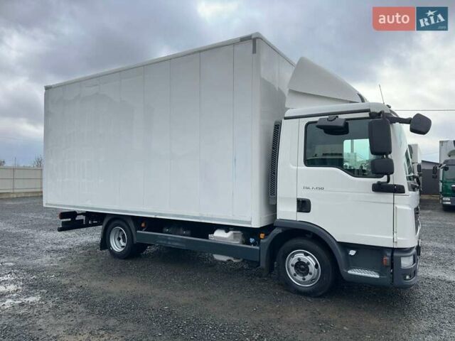 Белый МАН ТГЛ, объемом двигателя 4.6 л и пробегом 260 тыс. км за 28900 $, фото 1 на Automoto.ua