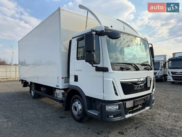 Белый МАН ТГЛ, объемом двигателя 4.6 л и пробегом 254 тыс. км за 41900 $, фото 1 на Automoto.ua