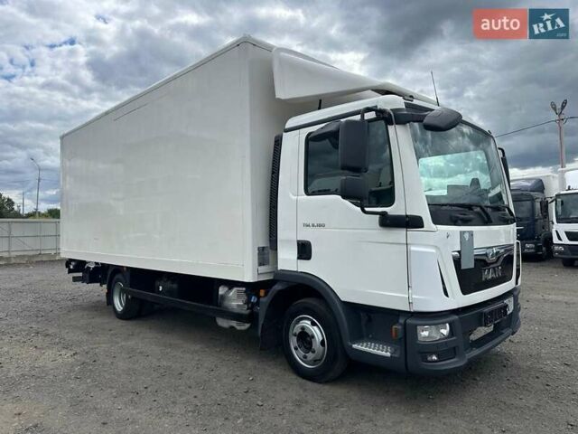 Белый МАН ТГЛ, объемом двигателя 4.6 л и пробегом 340 тыс. км за 28900 $, фото 1 на Automoto.ua