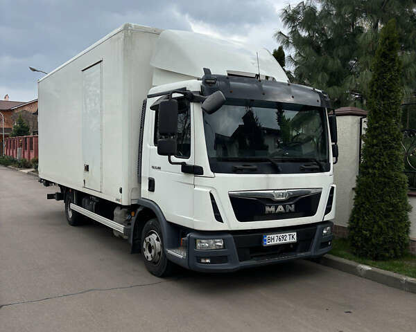 Белый МАН ТГЛ, объемом двигателя 4.58 л и пробегом 275 тыс. км за 35000 $, фото 1 на Automoto.ua