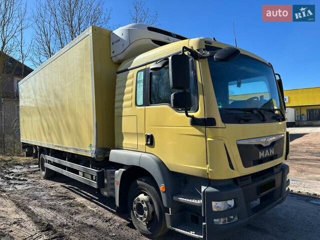 Желтый МАН ТГЛ, объемом двигателя 6.9 л и пробегом 628 тыс. км за 40200 $, фото 1 на Automoto.ua
